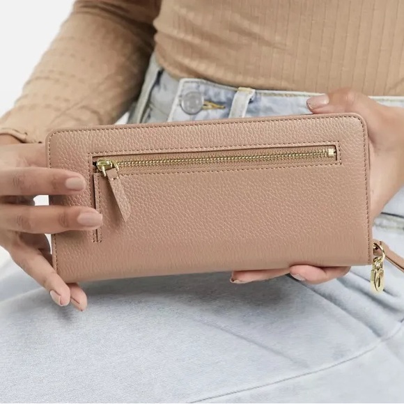 PR: Ted Baker London Taupe Leather Sunken Padlock Matinee Wallet Taupe - Picture 6 of 13